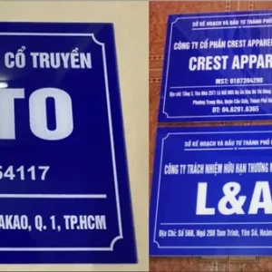Biển công ty mica phẳng thích hợp cho các văn phòng, cửa hàng nhỏ hoặc làm biển phòng ban