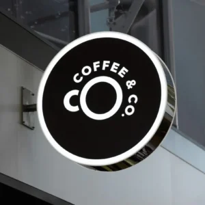 Làm biển vẫy trên cao theo yêu cầu