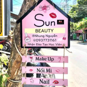 Mẫu bảng hiệu quán tiệm nail đẹp đang hướng tới sự tối giản nhưng sang trọng