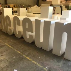 Chữ nổi formex Quảng Cáo 24h luôn cập nhật xu hướng mới nhất trong ngành để mang đến những mẫu chữ nổi formex đẹp và độc đáo