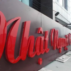 Chữ mica Cấu trúc và kiểu dáng của chữ mica cũng rất đa dạng, mỗi loại đều mang đến hiệu quả thẩm mỹ và chức năng khác nhau