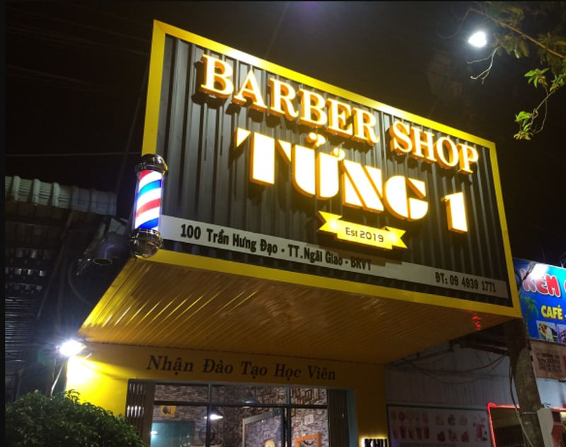 Top 10+ Mẫu Bảng Hiệu Barber Shop Đẹp, Chất & Ấn Tượng Nhất 2025 Biển hiệu Barbershop chất liệu tôn sóng và mica